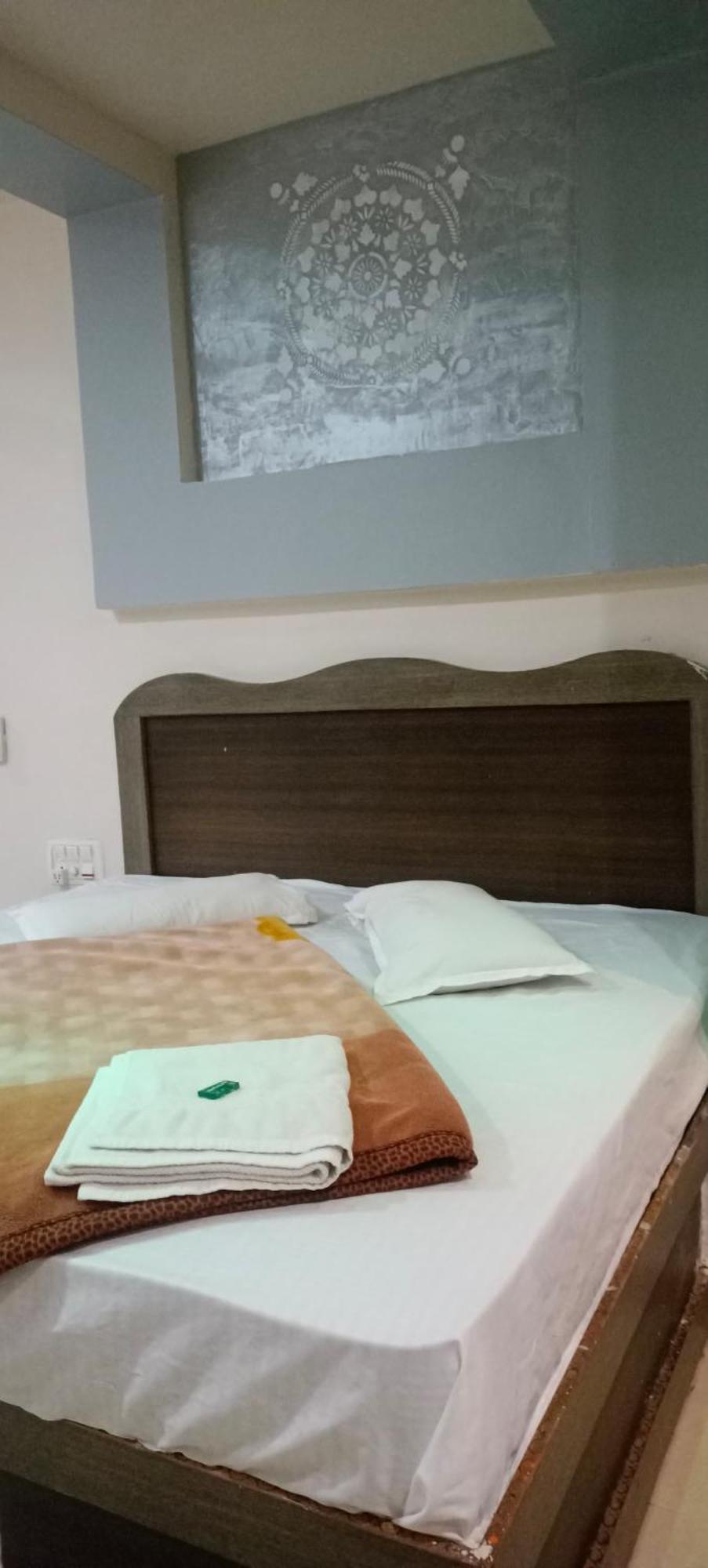 New Hotel Rajvihar Pachmarhī Екстериор снимка